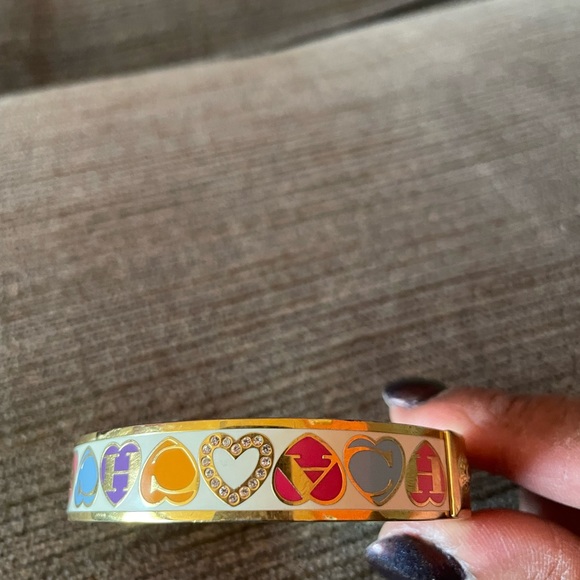 EUC Coach Heart Bracelet - Picture 5 of 13